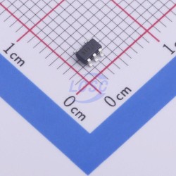 DIODES APX823-31W5G-7 DIODES APX823-31W5G-7